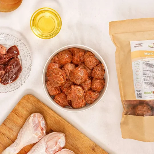 Naturcanin albondigas de Pollo para Gatos