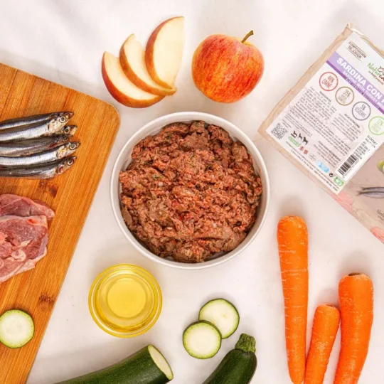 Naturcanin Menú de Sardina y Pavo